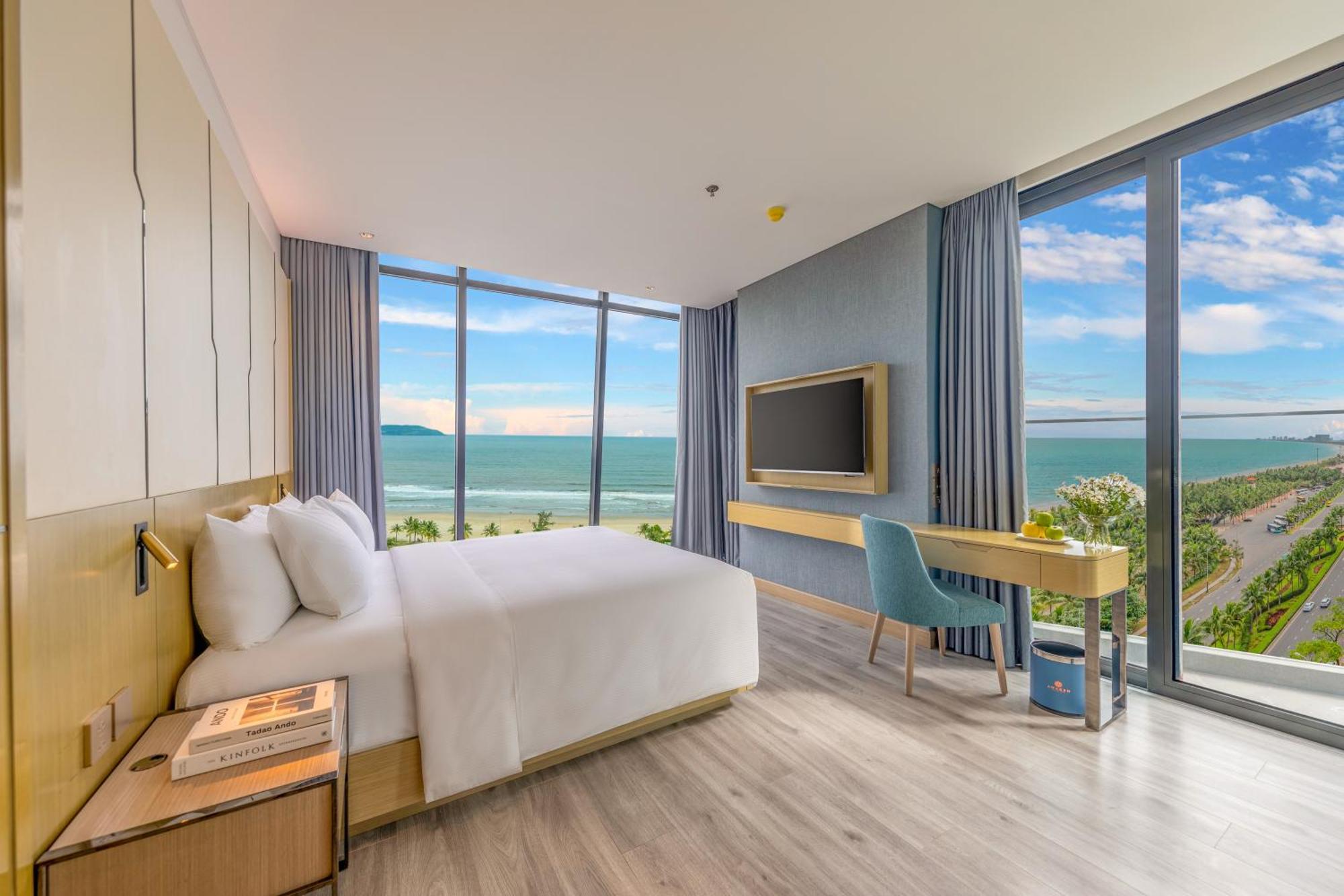Awaken Da Nang Hotel Exterior photo
