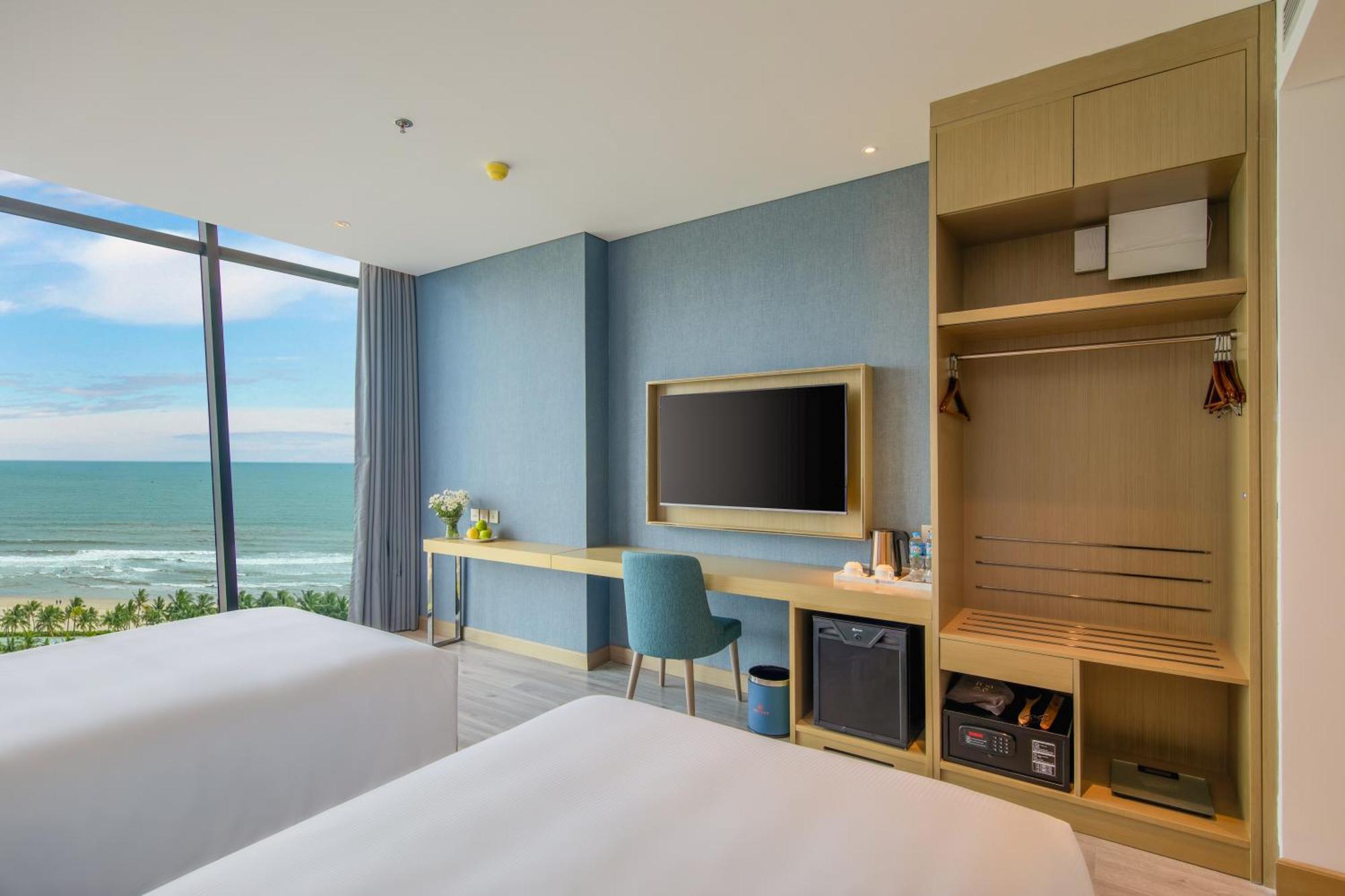 Awaken Da Nang Hotel Exterior photo