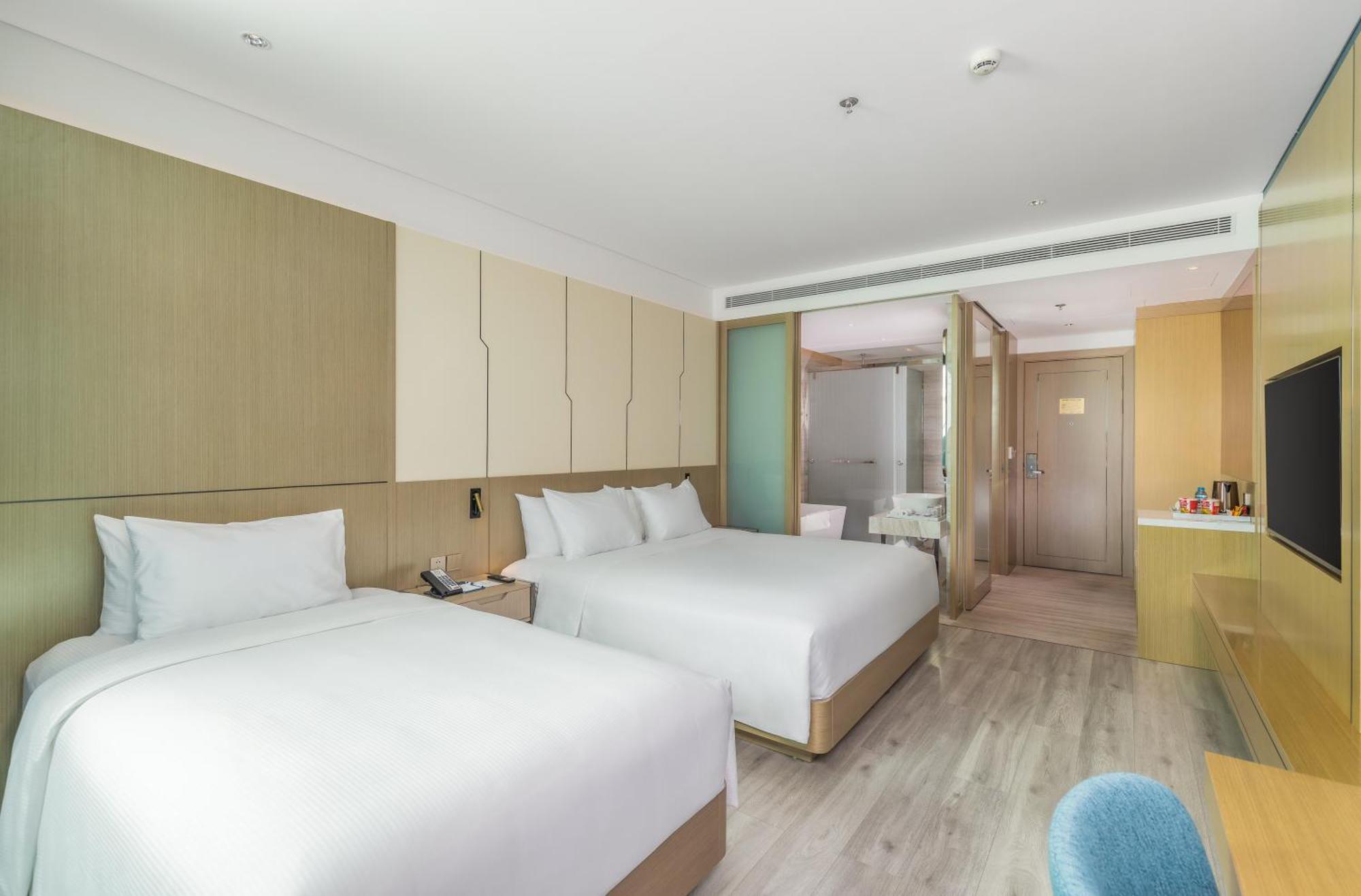 Awaken Da Nang Hotel Exterior photo