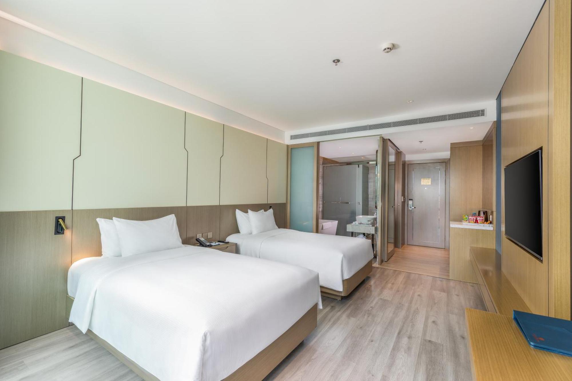 Awaken Da Nang Hotel Exterior photo