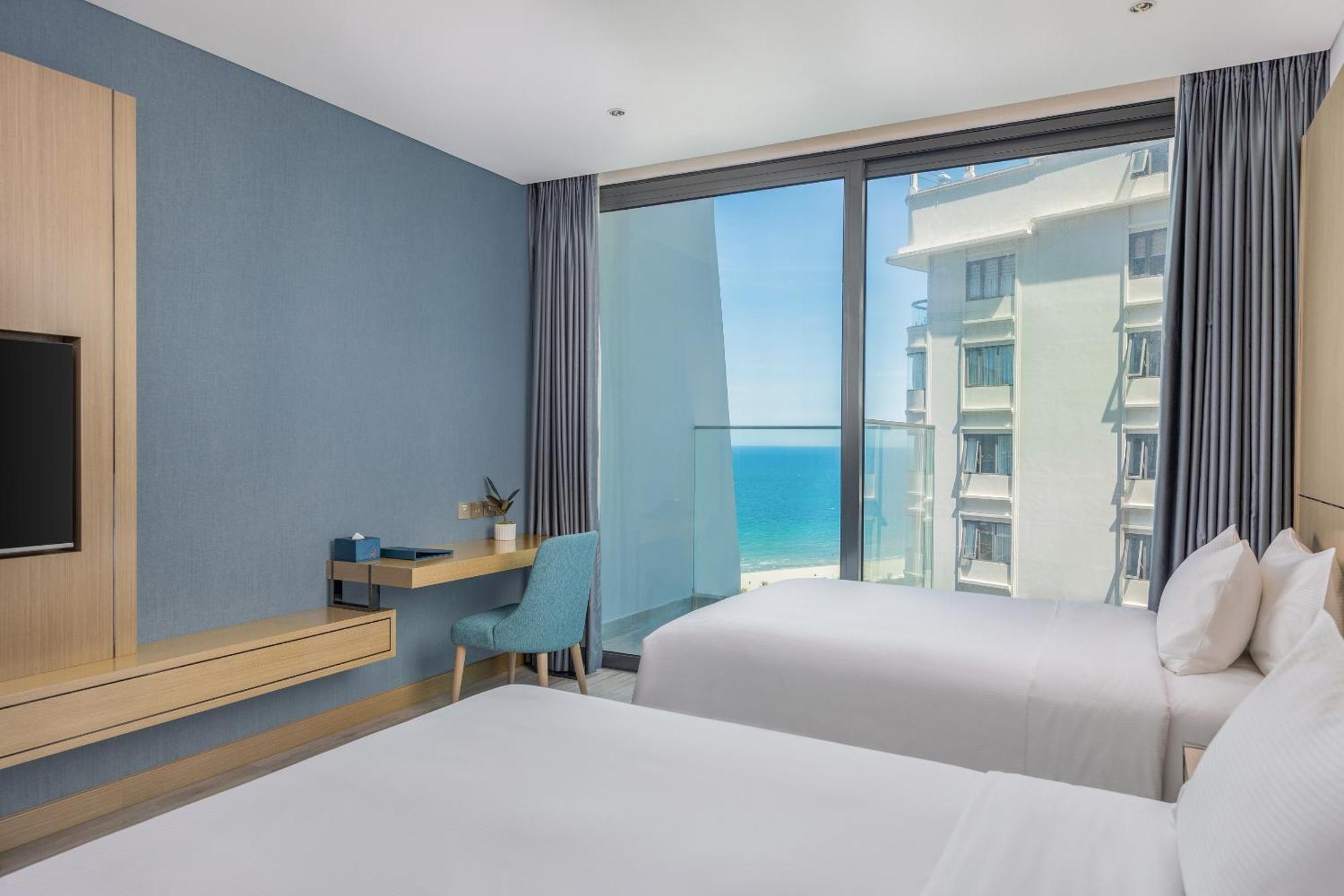 Awaken Da Nang Hotel Exterior photo