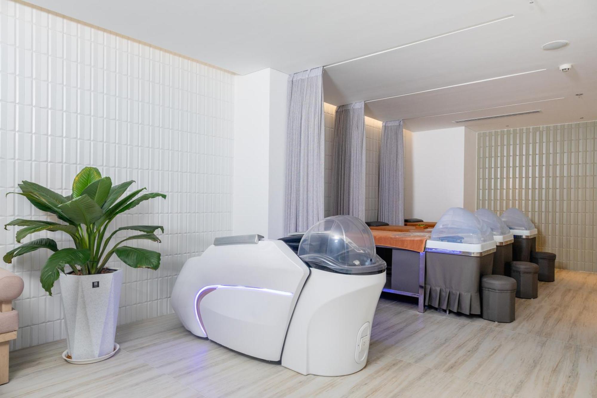 Awaken Da Nang Hotel Exterior photo